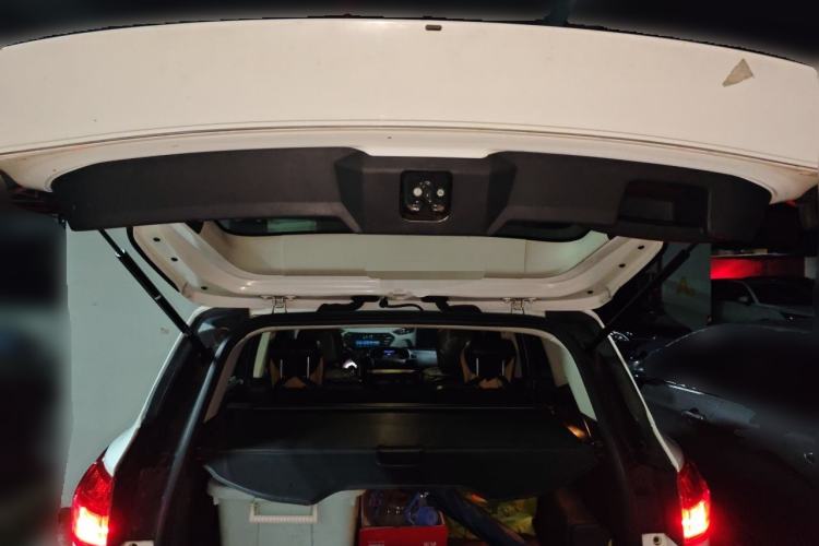 Used Ford Kuga 2013 1.6L GTDi Two-Wheel-Drive Comfort Model Trunk