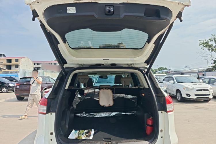 Used Ford Kuga 2013 2.0L GTDi Four-Wheel-Drive Sport Model Trunk