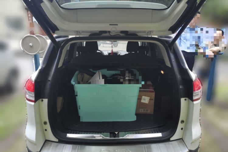 Used Ford Kuga 2013 2.0L GTDi Four-Wheel-Drive Sport Model Trunk
