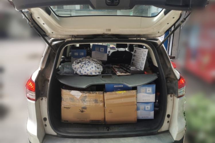 Used Ford Kuga 2013 1.6L GTDi Two-Wheel-Drive Trend Model Trunk