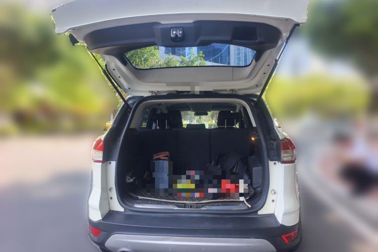 Used Ford Kuga 2013 1.6L GTDi Two-Wheel-Drive Comfort Model Trunk
