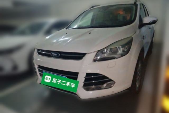Ojetý Ford Kuga 2013 2.0L GTDi Four-Wheel Drive Premium Model