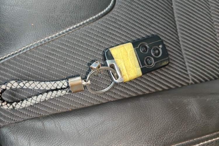 Used Ford Kuga 2013 1.6L GTDi Two-Wheel-Drive Trend Model Vehicle Key