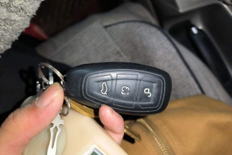 Used Ford Kuga 2013 2.0L GTDi Four-Wheel-Drive Sport Model Vehicle Key