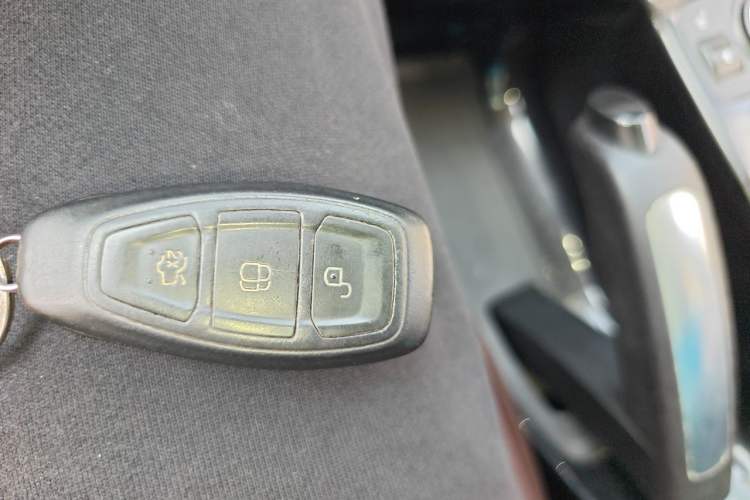 Used Ford Kuga 2013 2.0L GTDi Four-Wheel-Drive Sport Model Vehicle Key