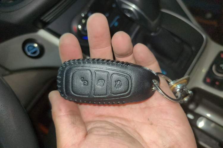 Used Ford Kuga 2013 2.0L GTDi Four-Wheel Drive Premium Model Vehicle Key
