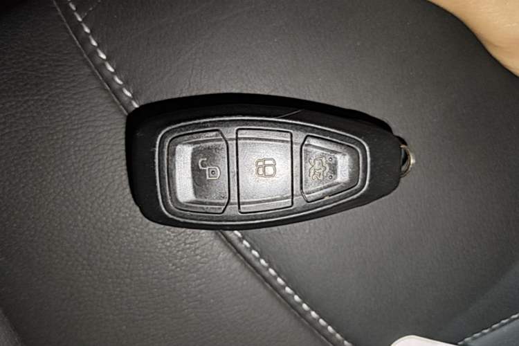 Used Ford Kuga 2013 2.0L GTDi Four-Wheel-Drive Sport Model Vehicle Key
