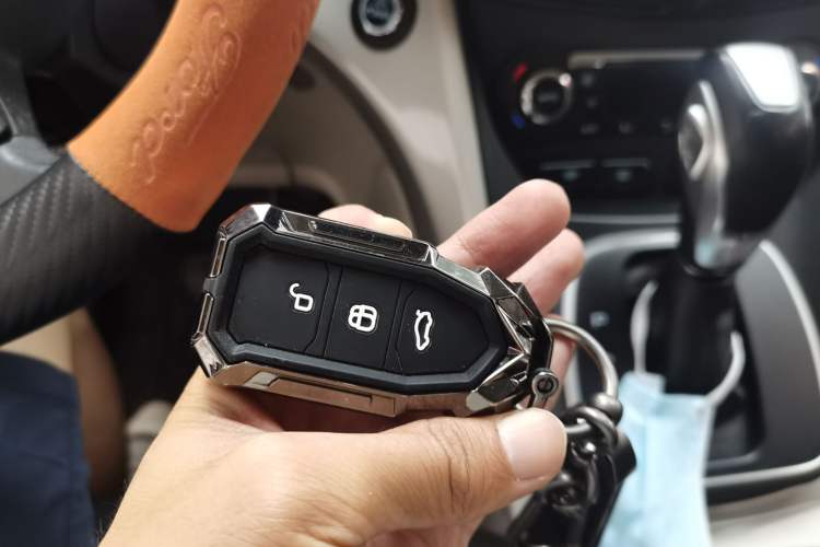 Used Ford Kuga 2013 2.0L GTDi Four-Wheel Drive Premium Model Vehicle Key