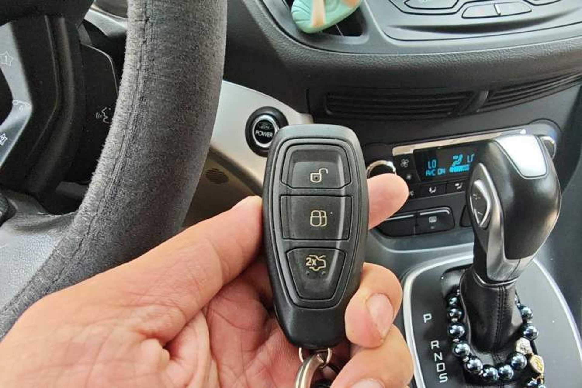 Used Ford Kuga 2013 2.0L GTDi Four-Wheel-Drive Elite Model Vehicle Key