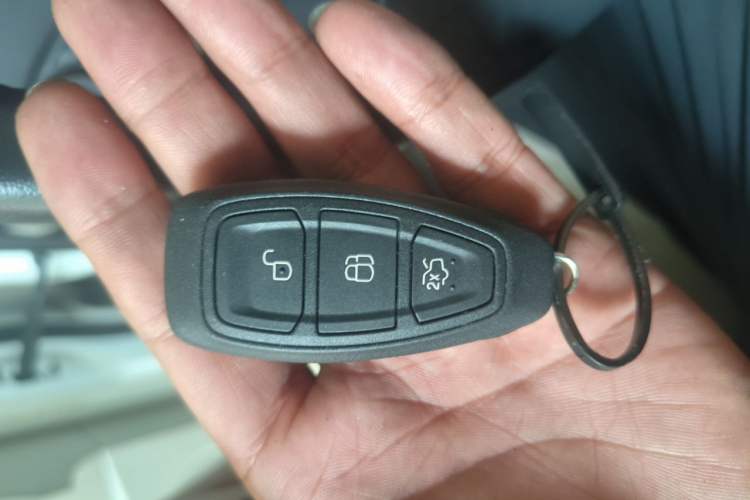 Used Ford Kuga 2013 2.0L GTDi Four-Wheel Drive Premium Model Vehicle Key