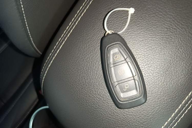 Used Ford Kuga 2013 2.0L GTDi Four-Wheel-Drive Sport Model Vehicle Key