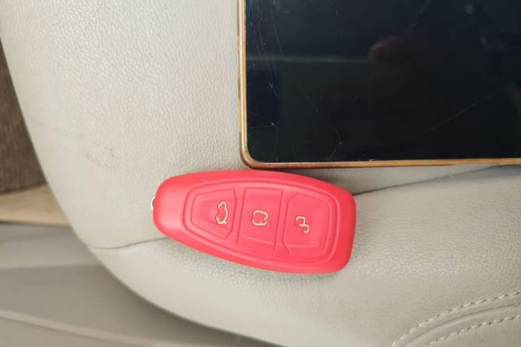 Used Ford Kuga 2013 2.0L GTDi Four-Wheel Drive Premium Model Vehicle Key