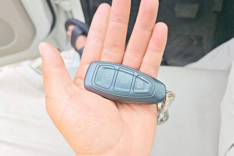 Used Ford Kuga 2013 2.0L GTDi Four-Wheel Drive Premium Model Vehicle Key