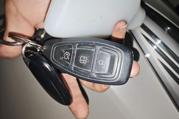 Used Ford Kuga 2013 1.6L GTDi 4x4 Elite Model Vehicle Key