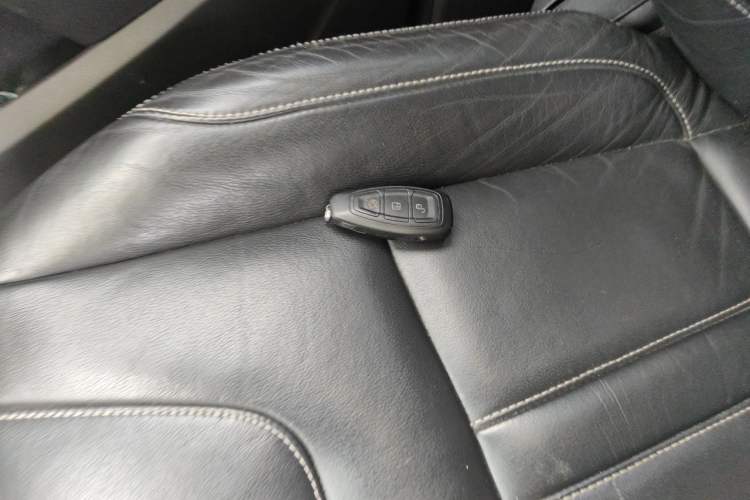 Used Ford Kuga 2013 2.0L GTDi Four-Wheel-Drive Sport Model Vehicle Key