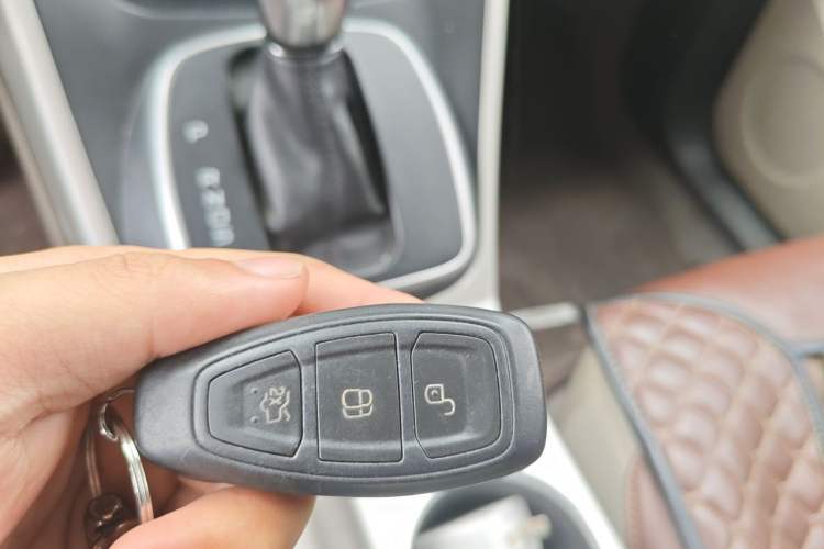Used Ford Kuga 2013 2.0L GTDi Four-Wheel Drive Premium Model Vehicle Key