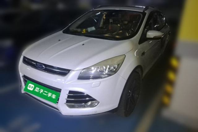 Ojetý Ford Kuga 2013 2.0L GTDi Four-Wheel-Drive Sport Model