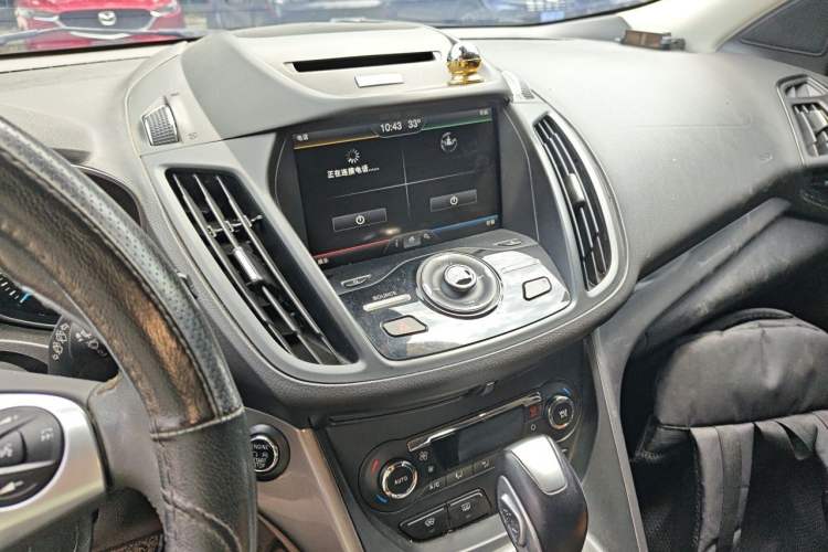 Used Ford Kuga 2013 2.0L GTDi Four-Wheel Drive Premium Model Audio And AC Panel