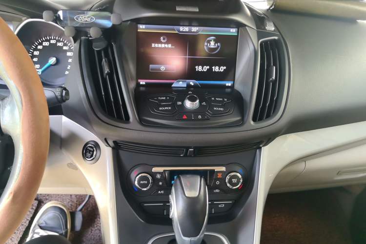 Used Ford Kuga 2013 1.6L GTDi 4x4 Elite Model Audio And AC Panel
