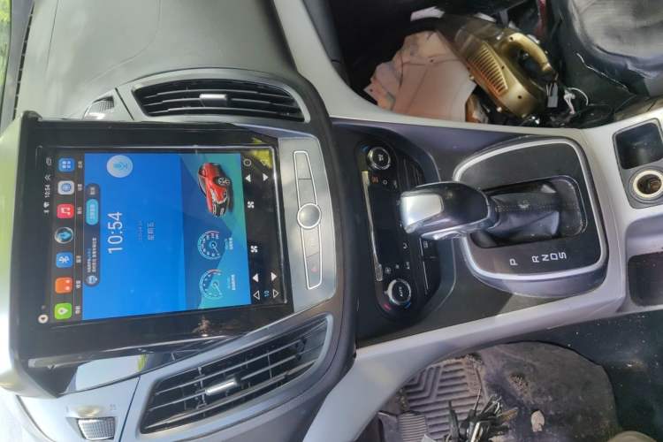 Used Ford Kuga 2013 1.6L GTDi Two-Wheel-Drive Trend Model Audio And AC Panel