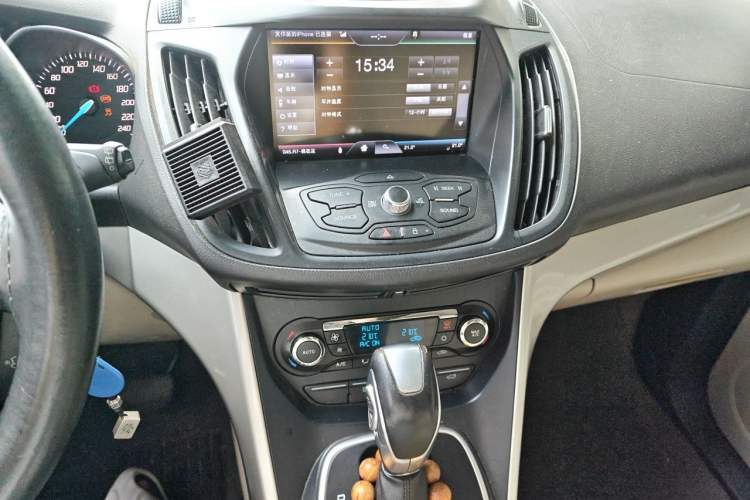 Used Ford Kuga 2013 2.0L GTDi Four-Wheel-Drive Elite Model Audio And AC Panel