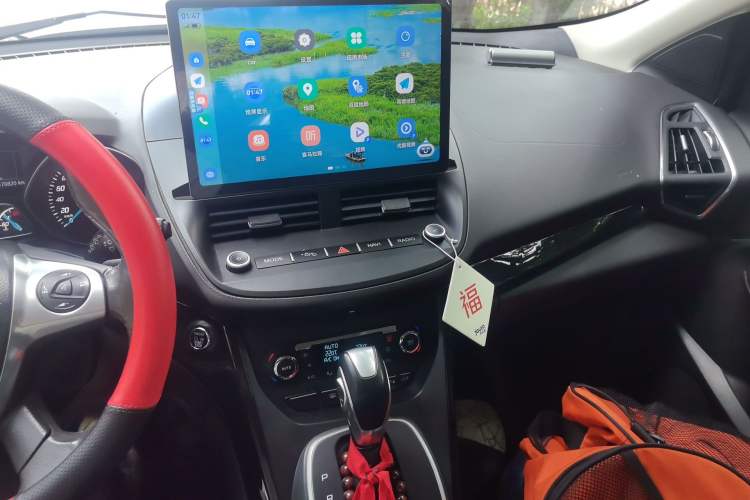 Used Ford Kuga 2013 2.0L GTDi Four-Wheel-Drive Sport Model Audio And AC Panel