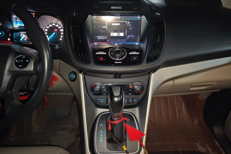 Used Ford Kuga 2013 2.0L GTDi Four-Wheel Drive Premium Model Audio And AC Panel