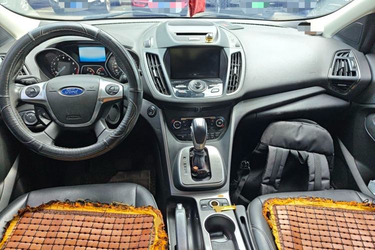 Used Ford Kuga 2013 2.0L GTDi Four-Wheel Drive Premium Model Center Console