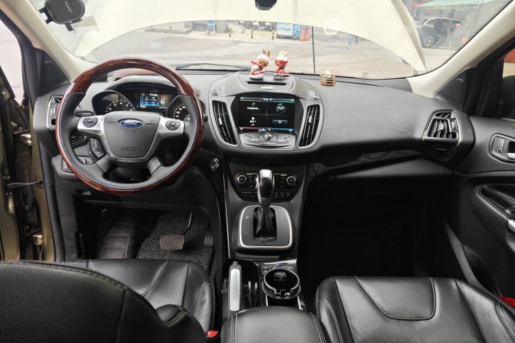 Used Ford Kuga 2013 2.0L GTDi Four-Wheel Drive Premium Model Center Console