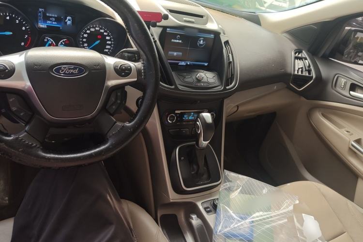 Used Ford Kuga 2013 1.6L GTDi 4x4 Elite Model Center Console