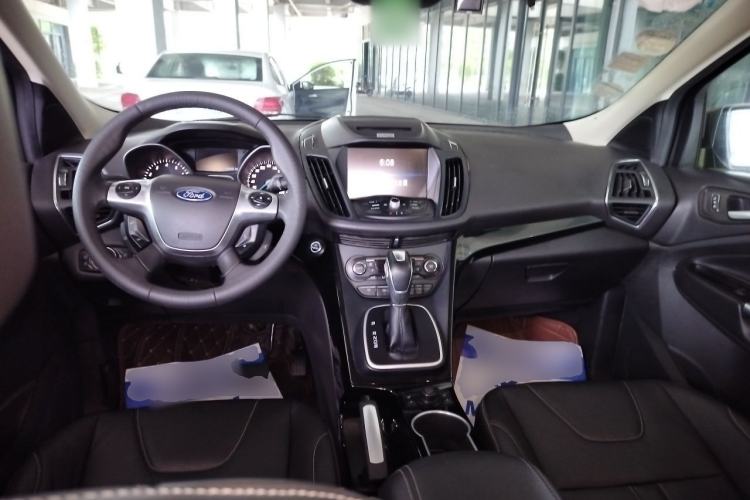 Used Ford Kuga 2013 2.0L GTDi Four-Wheel Drive Premium Model Center Console