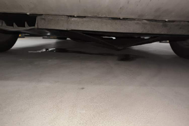 Used Ford Kuga 2013 1.6L GTDi Two-Wheel-Drive Trend Model Chassis Front
