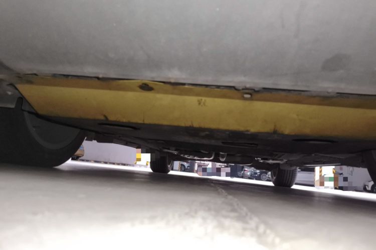 Used Ford Kuga 2013 1.6L GTDi Two-Wheel-Drive Trend Model Chassis Front