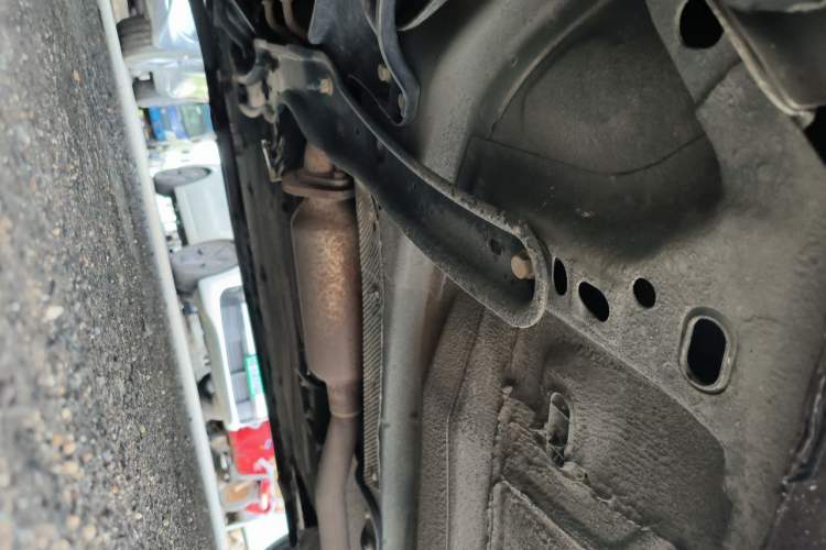 Used Ford Kuga 2013 2.0L GTDi Four-Wheel Drive Premium Model Chassis Front Left