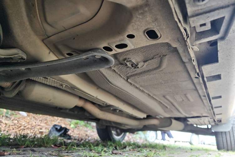 Used Ford Kuga 2013 2.0L GTDi Four-Wheel-Drive Elite Model Chassis Front Left