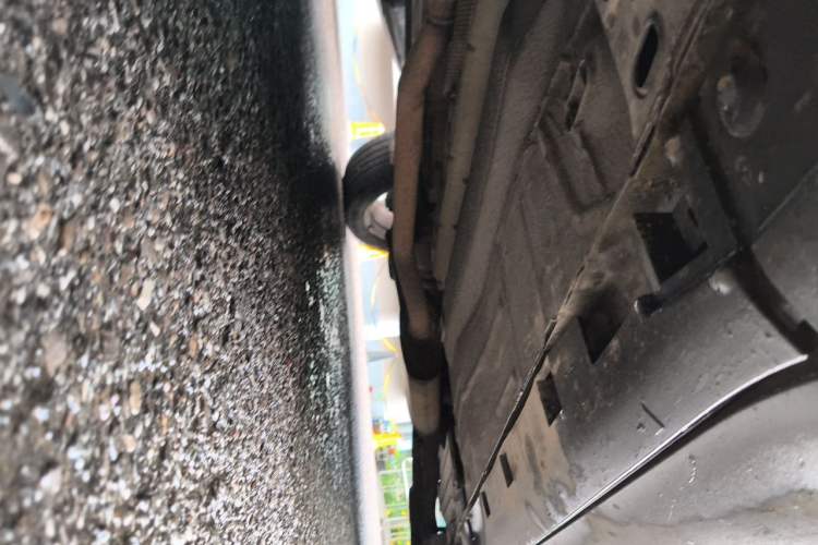 Used Ford Kuga 2013 1.6L GTDi Two-Wheel-Drive Trend Model Chassis Front Left
