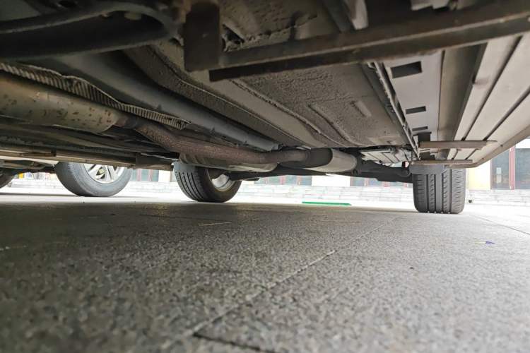 Used Ford Kuga 2013 1.6L GTDi Two-Wheel-Drive Trend Model Chassis Front Left