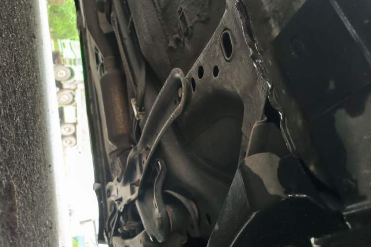 Used Ford Kuga 2013 2.0L GTDi Four-Wheel Drive Premium Model Chassis Front Right