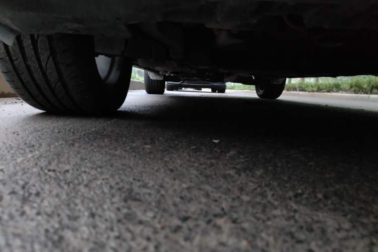 Used Ford Kuga 2013 2.0L GTDi Four-Wheel-Drive Sport Model Chassis Front Right