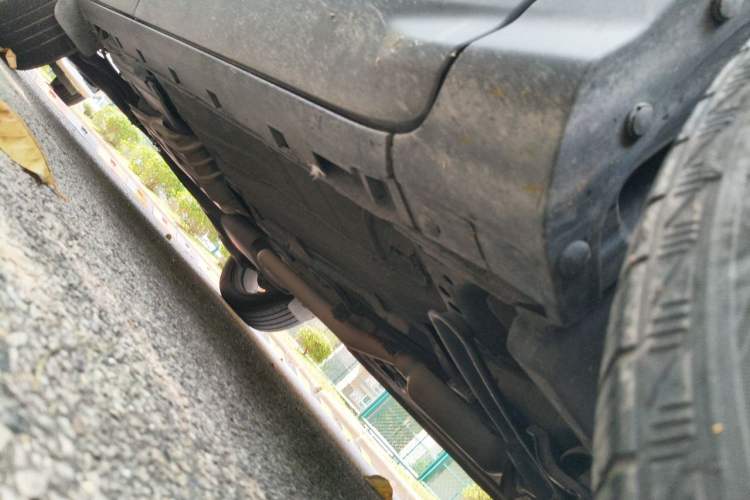 Used Ford Kuga 2013 2.0L GTDi Four-Wheel-Drive Sport Model Chassis Front Right