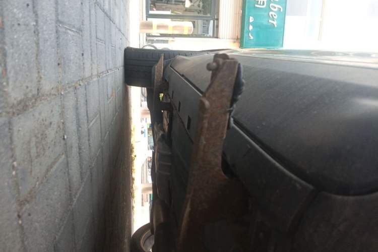 Used Ford Kuga 2013 1.6L GTDi 4x4 Elite Model Chassis Front Right