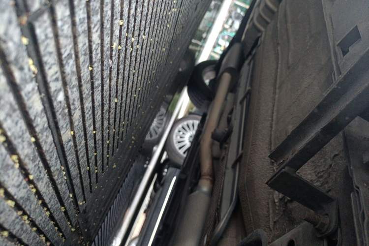 Used Ford Kuga 2013 1.6L GTDi 4x4 Elite Model Chassis Front Right