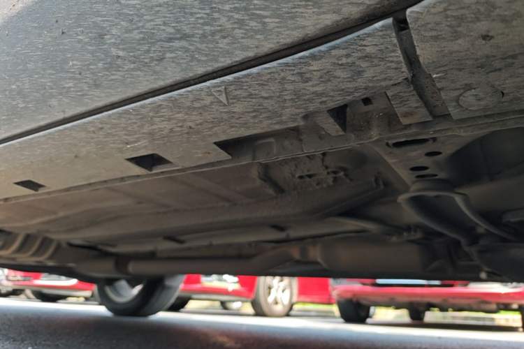 Used Ford Kuga 2013 1.6L GTDi Two-Wheel-Drive Trend Model Chassis Front Right