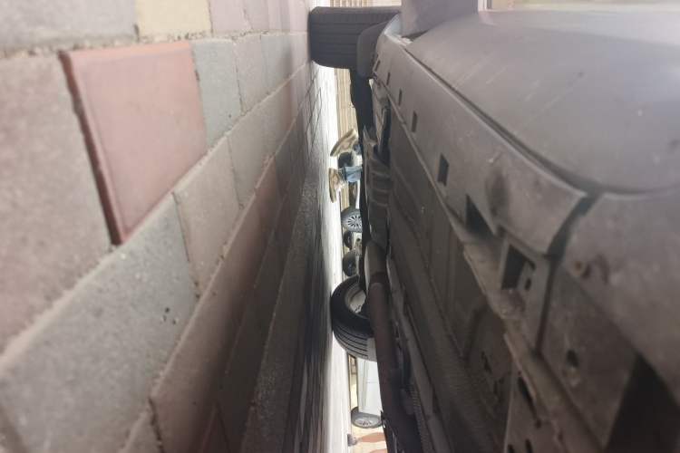 Used Ford Kuga 2013 2.0L GTDi Four-Wheel Drive Premium Model Chassis Front Right