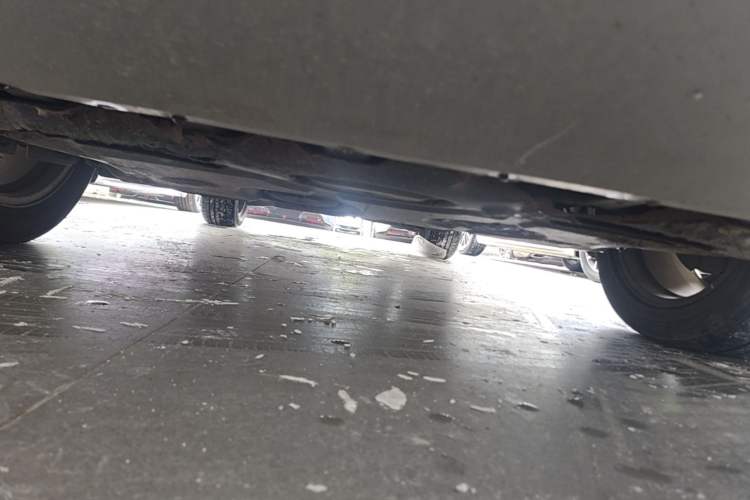 Used Ford Kuga 2013 2.0L GTDi Four-Wheel-Drive Sport Model Chassis Front