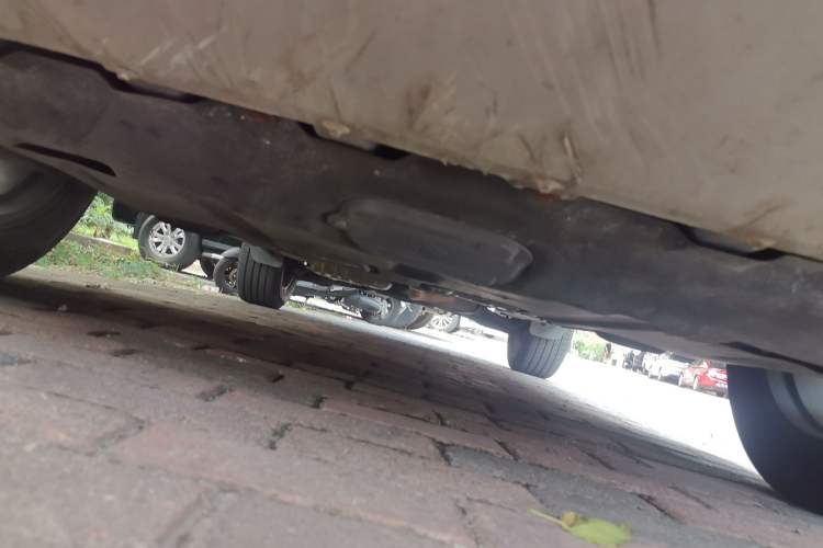 Used Ford Kuga 2013 2.0L GTDi Four-Wheel-Drive Sport Model Chassis Front