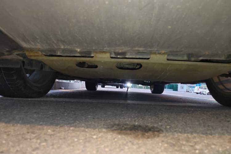 Used Ford Kuga 2013 1.6L GTDi Two-Wheel-Drive Trend Model Chassis Front