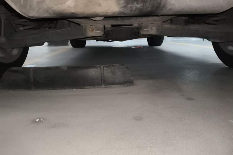 Used Ford Kuga 2013 1.6L GTDi Two-Wheel-Drive Trend Model Chassis Rear