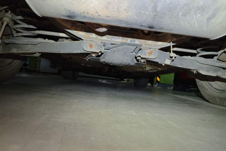 Used Ford Kuga 2013 2.0L GTDi Four-Wheel-Drive Sport Model Chassis Rear