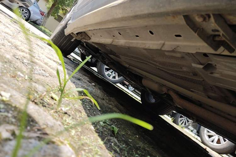 Used Ford Kuga 2013 1.6L GTDi Two-Wheel-Drive Trend Model Chassis Rear Left